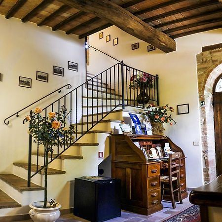Agriturismo Casale Dei Frontini San Terenziano Εξωτερικό φωτογραφία