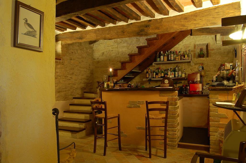 Agriturismo Casale Dei Frontini San Terenziano Εξωτερικό φωτογραφία