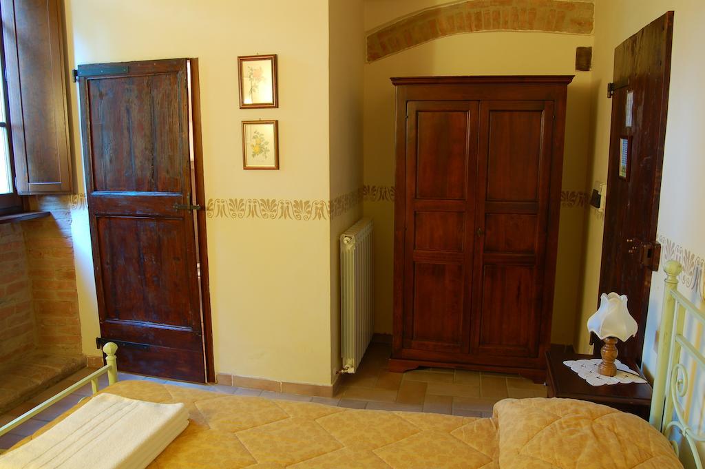 Agriturismo Casale Dei Frontini San Terenziano Εξωτερικό φωτογραφία