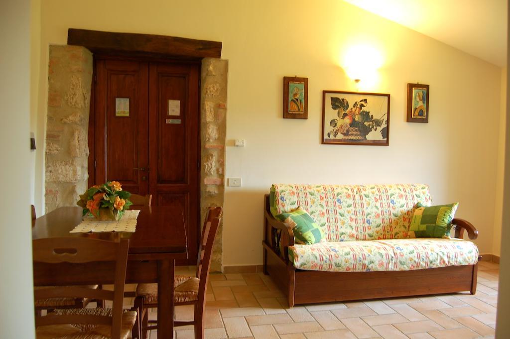 Agriturismo Casale Dei Frontini San Terenziano Εξωτερικό φωτογραφία