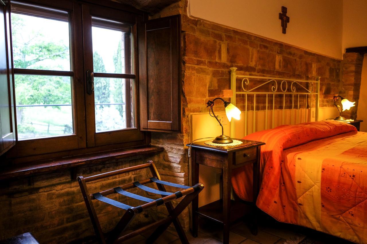 Agriturismo Casale Dei Frontini San Terenziano Εξωτερικό φωτογραφία