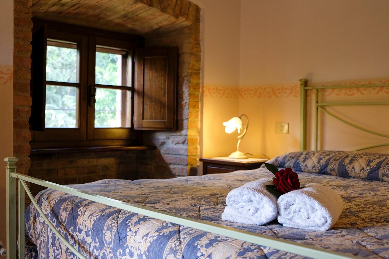 Agriturismo Casale Dei Frontini San Terenziano Εξωτερικό φωτογραφία
