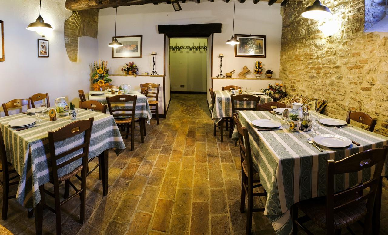 Agriturismo Casale Dei Frontini San Terenziano Εξωτερικό φωτογραφία