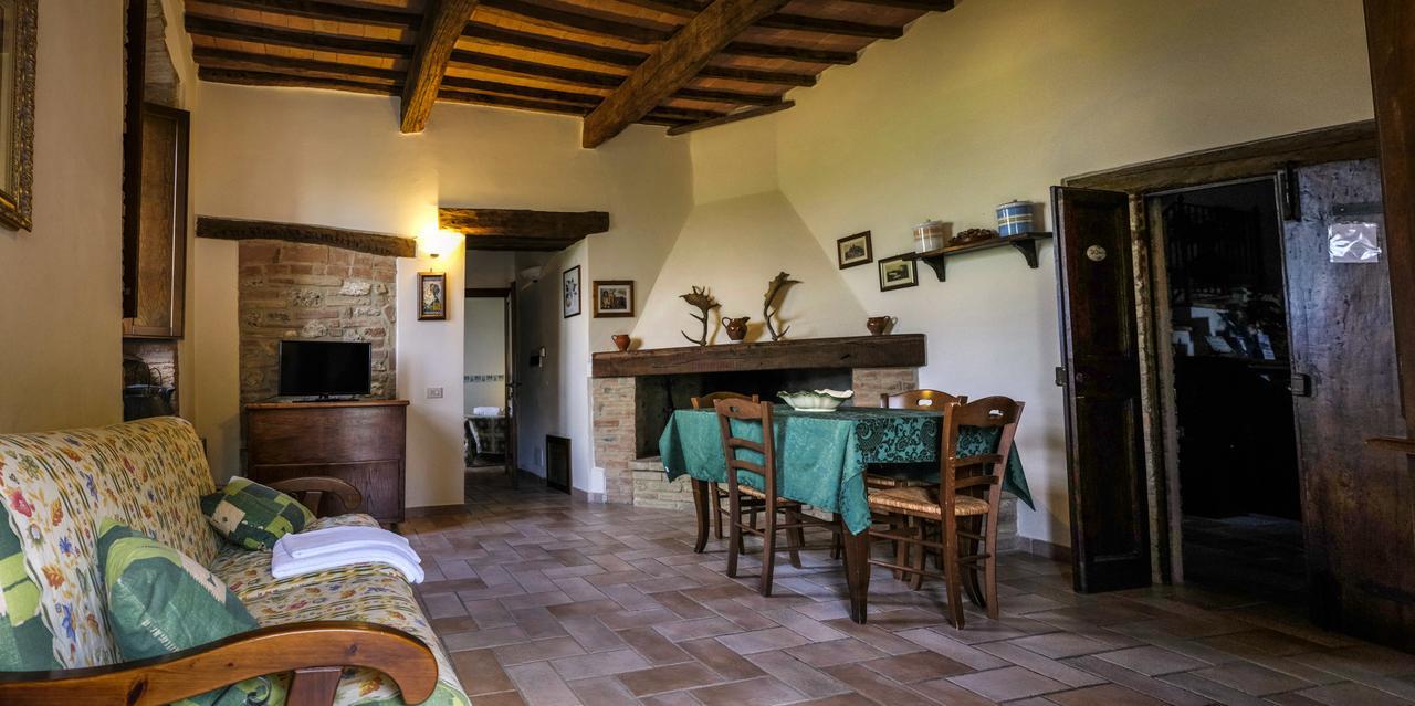 Agriturismo Casale Dei Frontini San Terenziano Εξωτερικό φωτογραφία