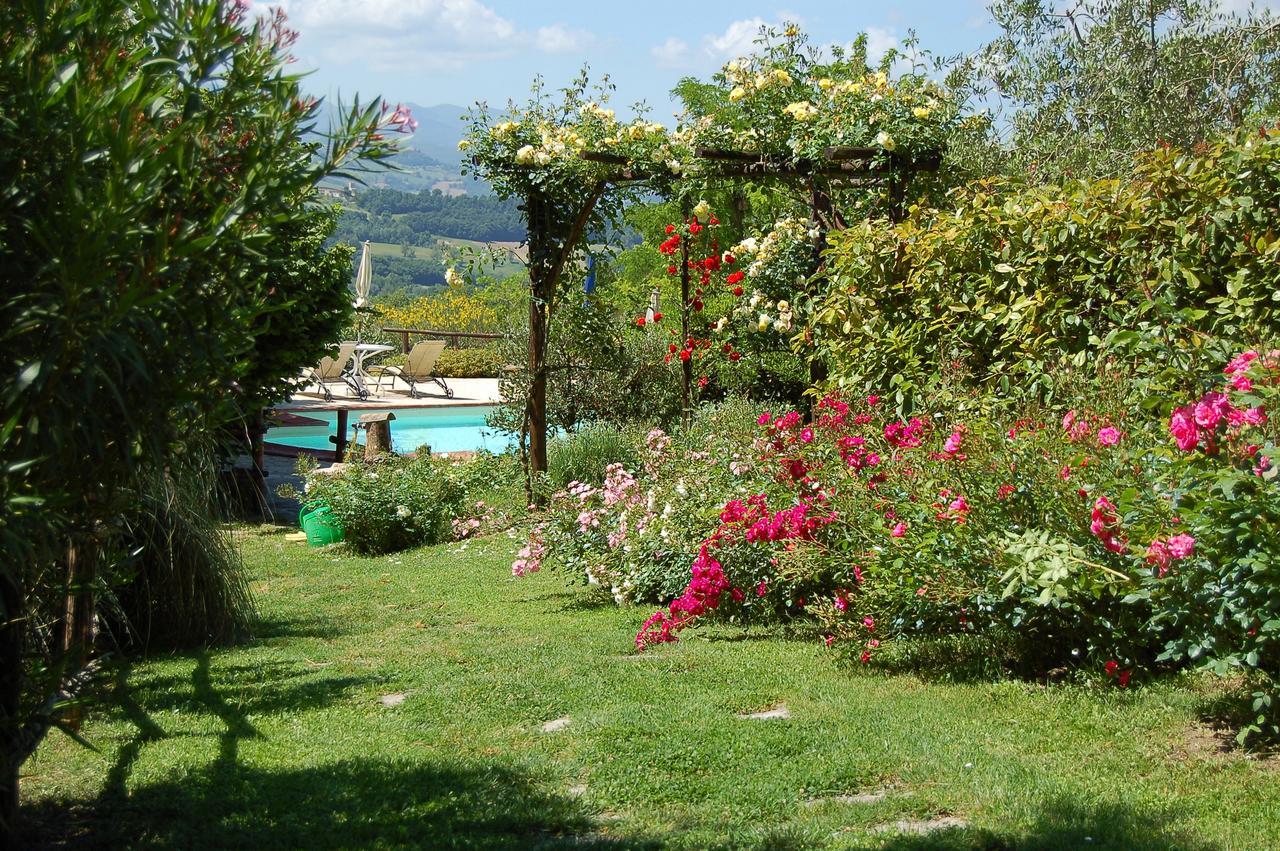 Agriturismo Casale Dei Frontini San Terenziano Εξωτερικό φωτογραφία